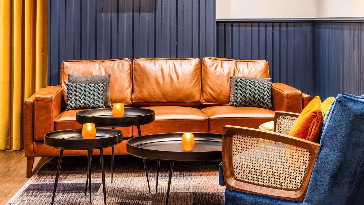 Photo of Others in Queen's Gate