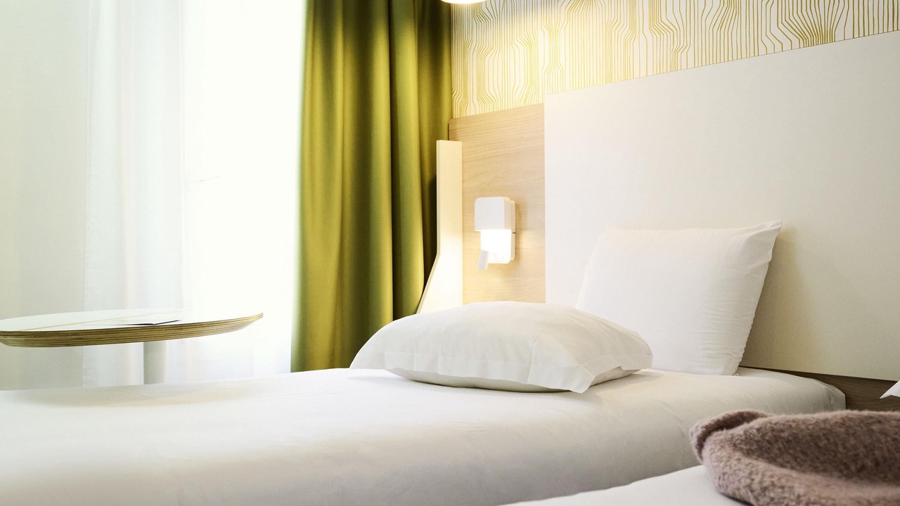 Photo of Bedroom in Begles