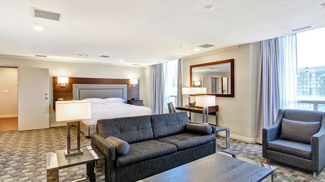 Photo of Bedroom in Bay Street Corridor