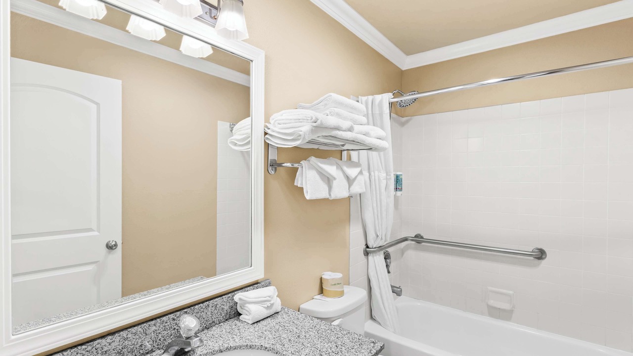 Photo of Bathroom in Yreka