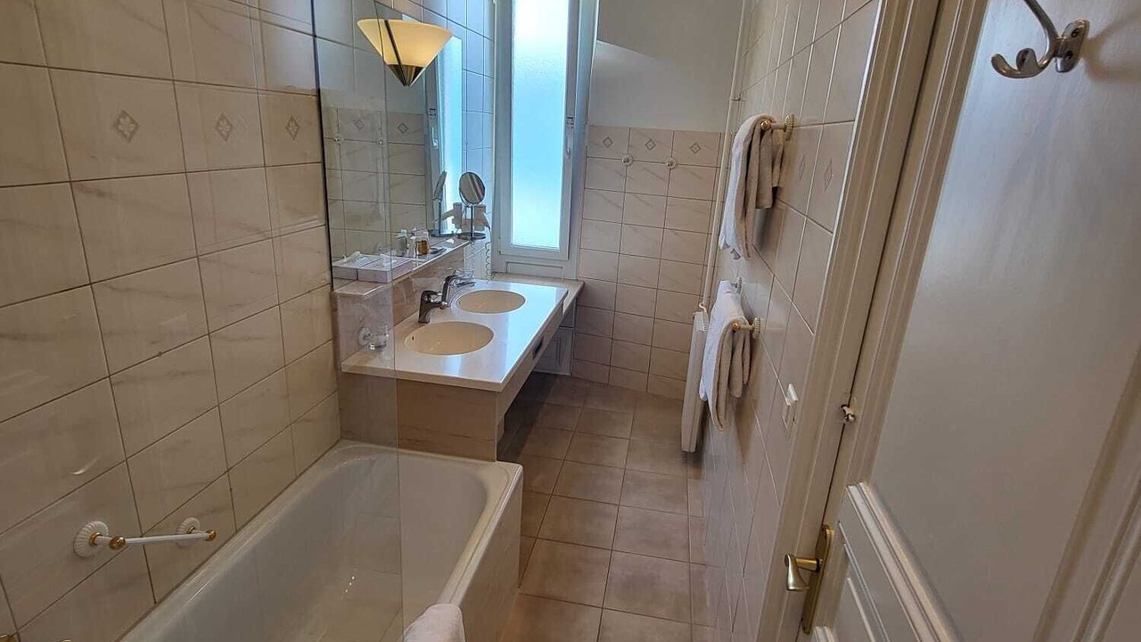Photo of Bathroom in Montreux City Centre