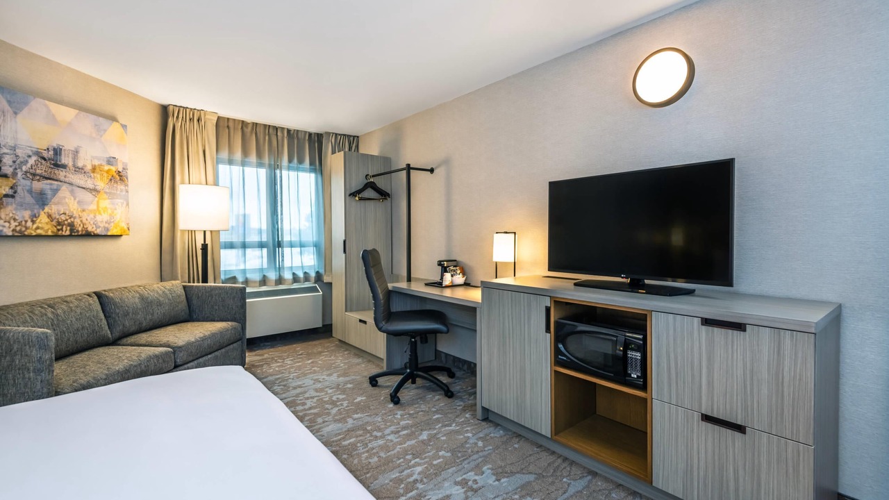 Photo of Bedroom in Downtown Gatineau