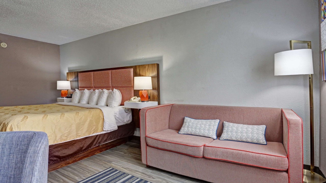 Photo of Bedroom in Pierre