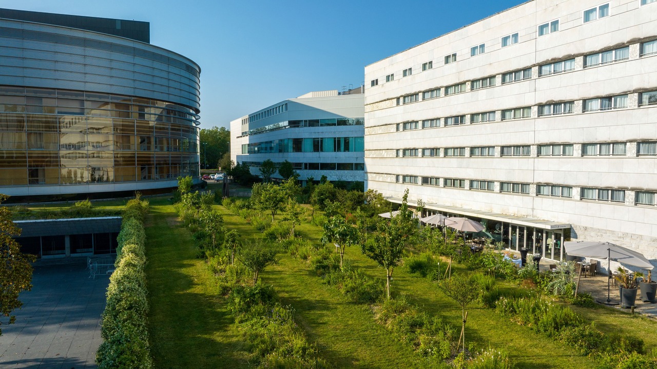 Photo of Outdoor in Madeleine-Champ de Mars