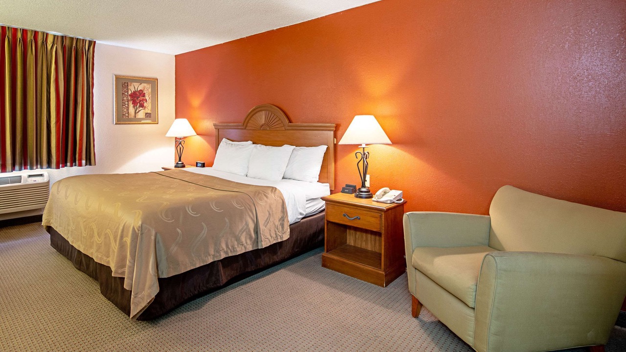 Photo of Bedroom in Aberdeen
