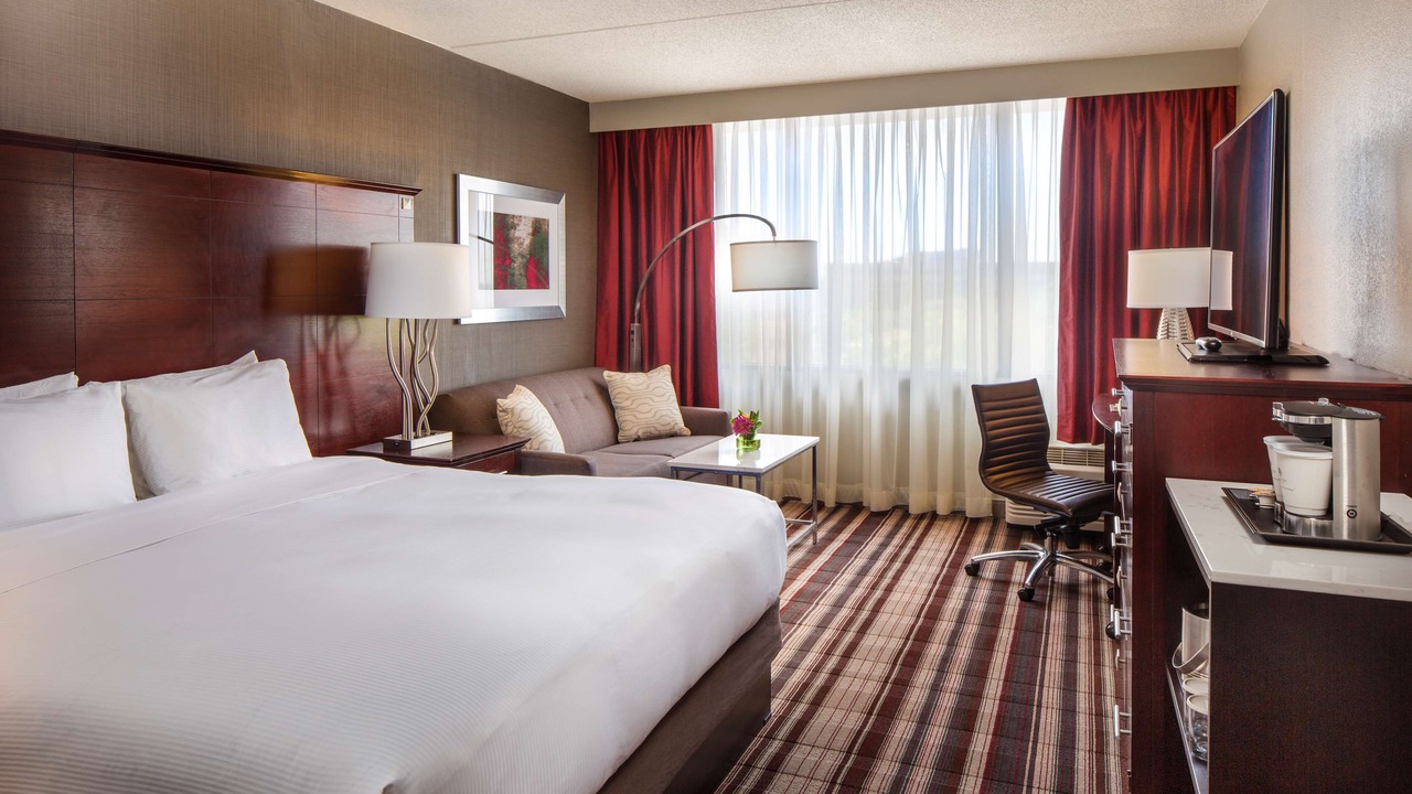 Photo of Bedroom in Lake Arbor