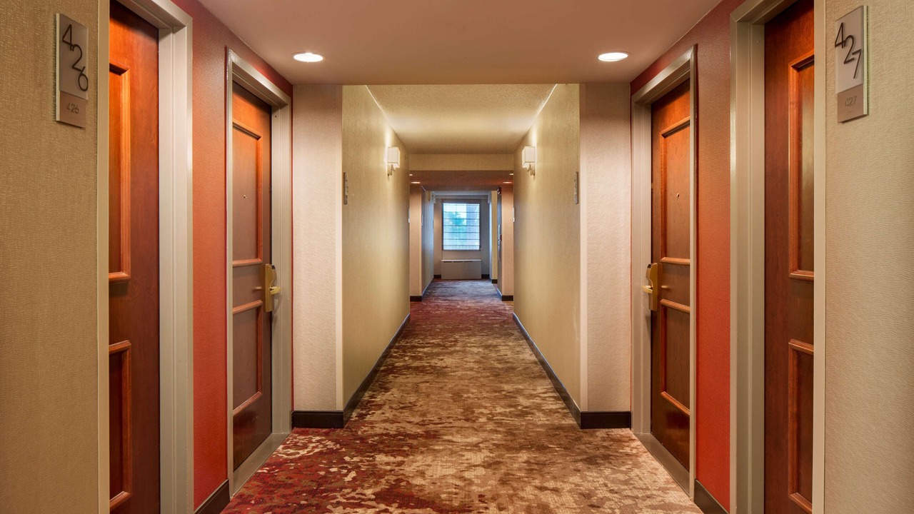 Photo of Bedroom in Lake Arbor