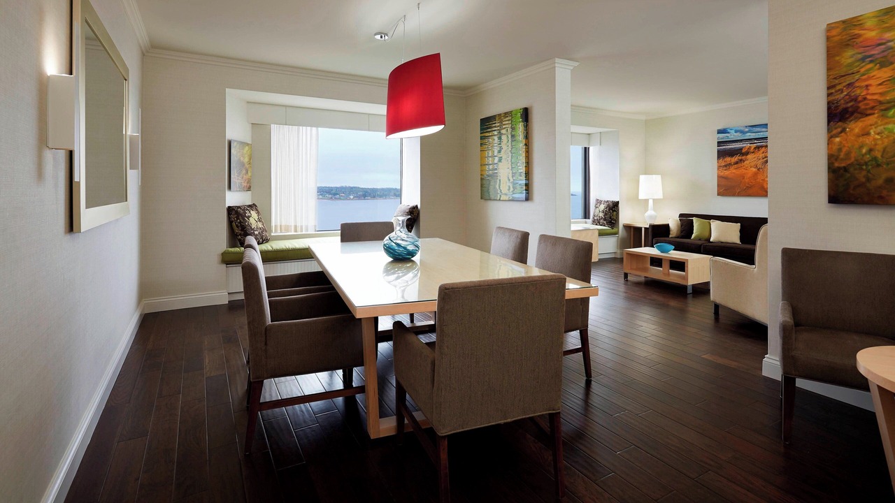 Photo of Bedroom in Queens Square