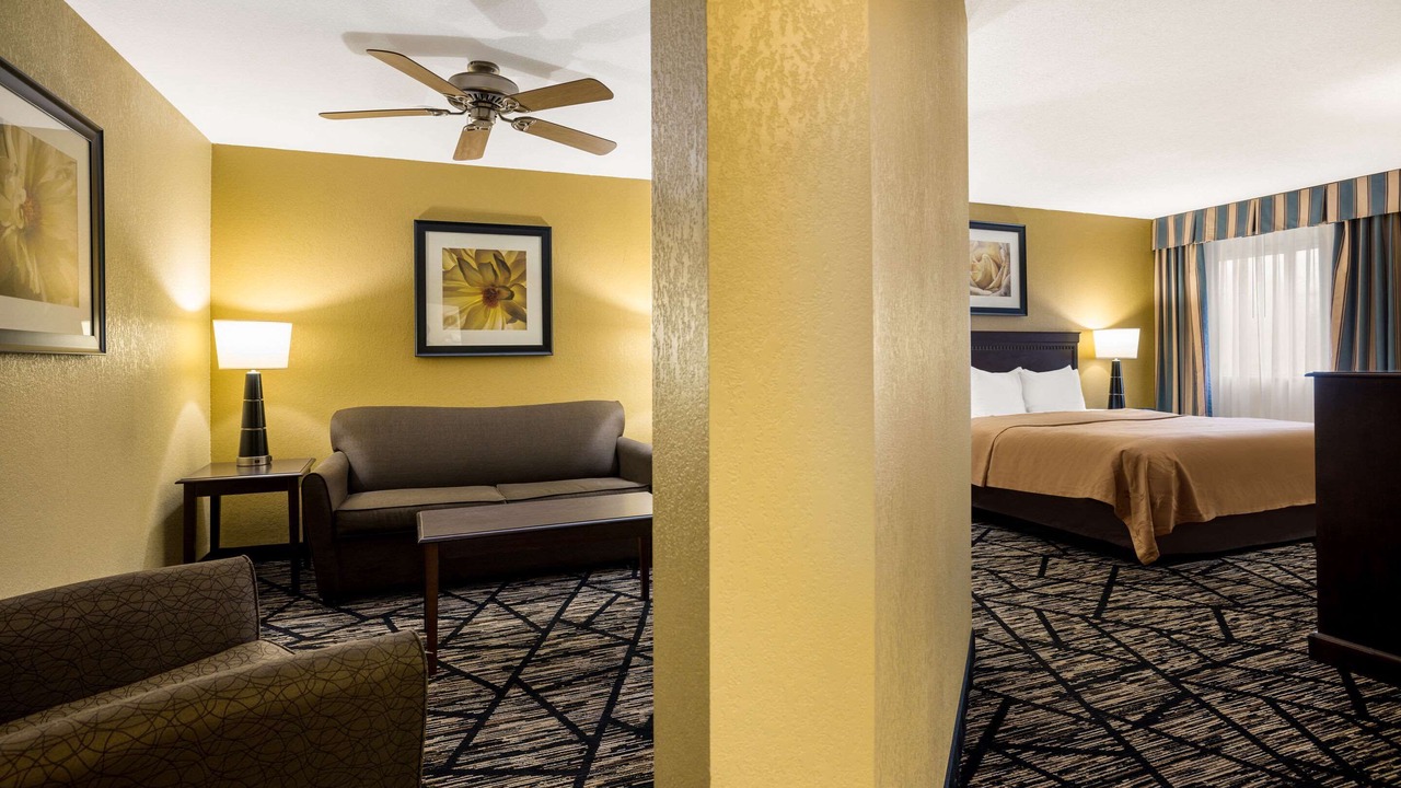 Photo of Others in Lindbergh Lawns