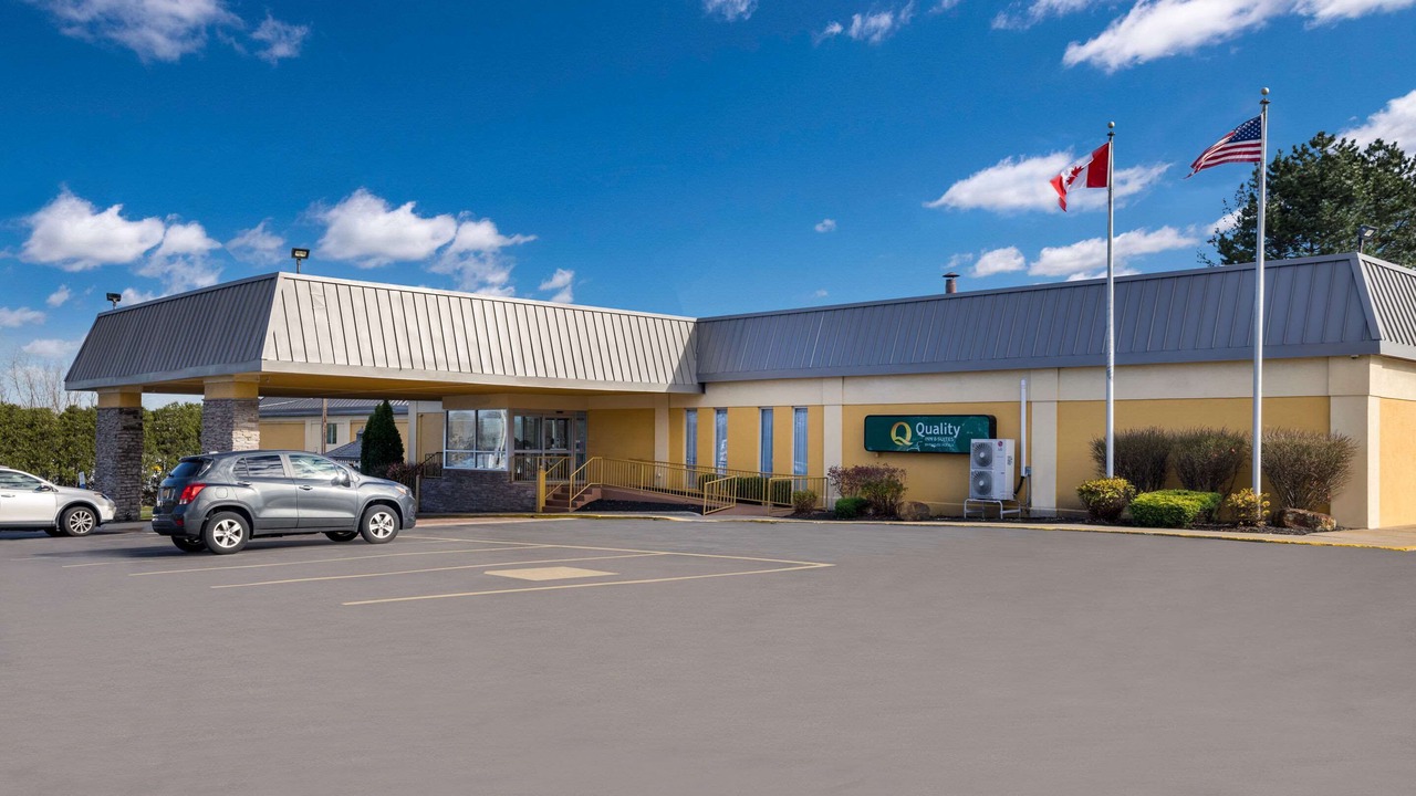 Photo of Outdoor in Lindbergh Lawns