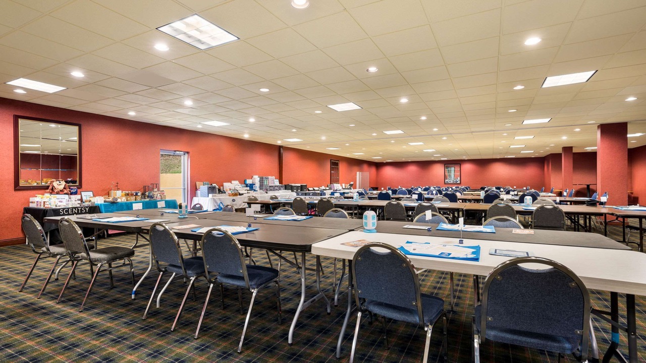 Photo of Others in Lindbergh Lawns