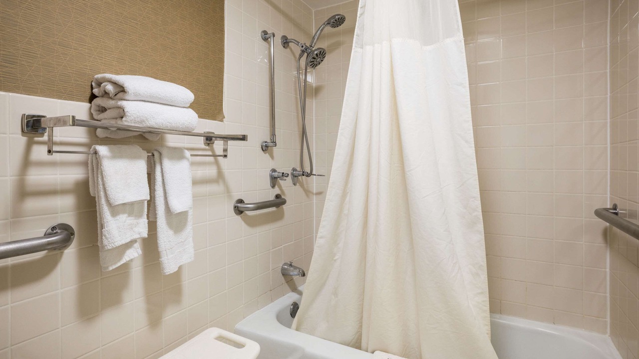 Photo of Bedroom in Lindbergh Lawns