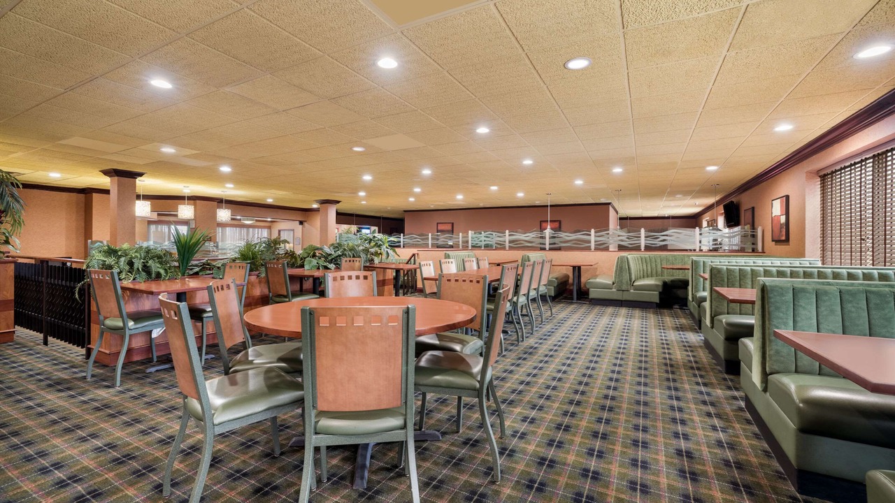 Photo of Others in Lindbergh Lawns