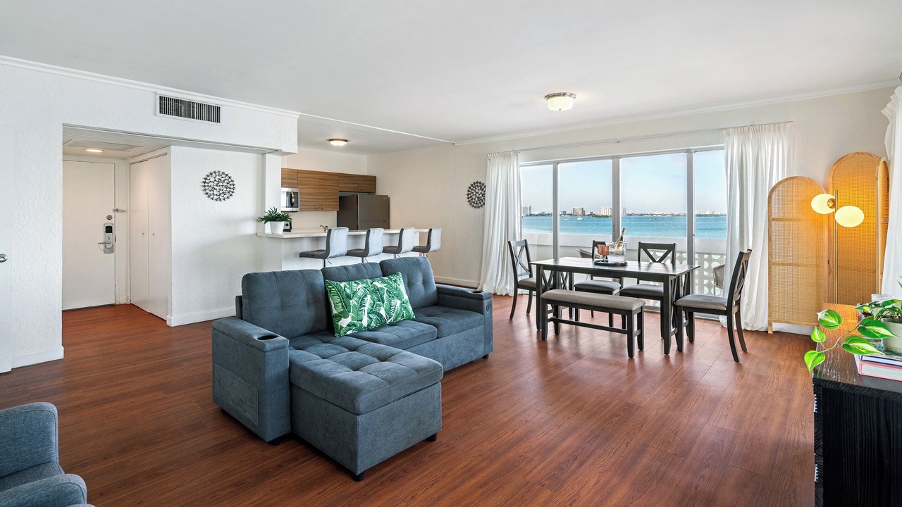 Photo of Patio Balcony in North Bay Village