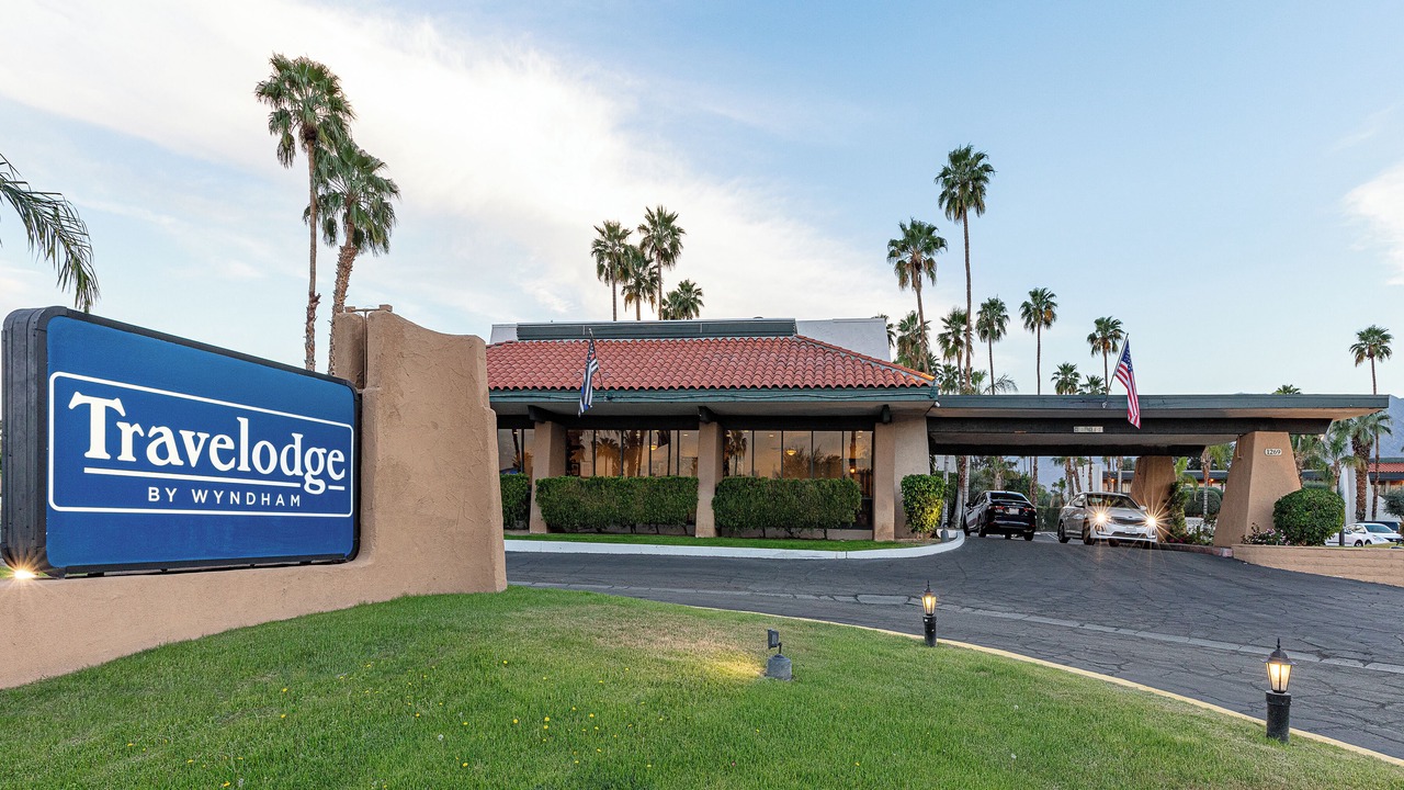 Photo of Others in Twin Palms