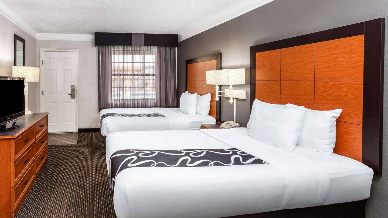 Photo of Bedroom in Western Division