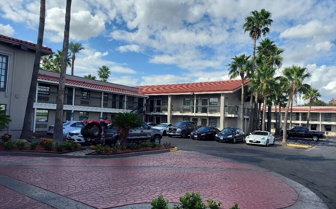 Photo of Outdoor in Western Division