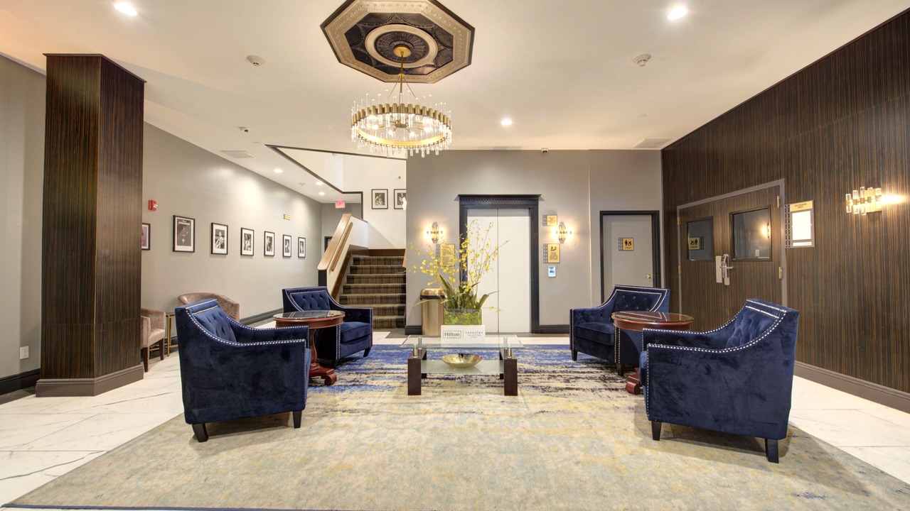 Photo of Others in Roslyn