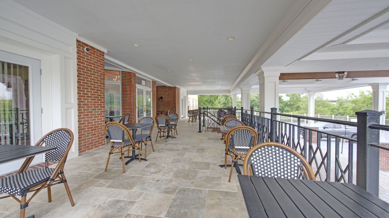 Photo of Others in Roslyn