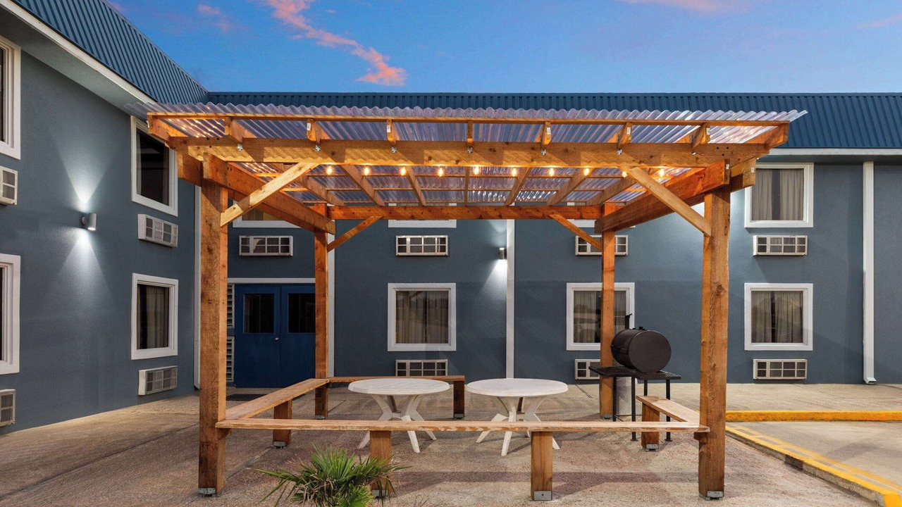 Photo of Others in Buffalo