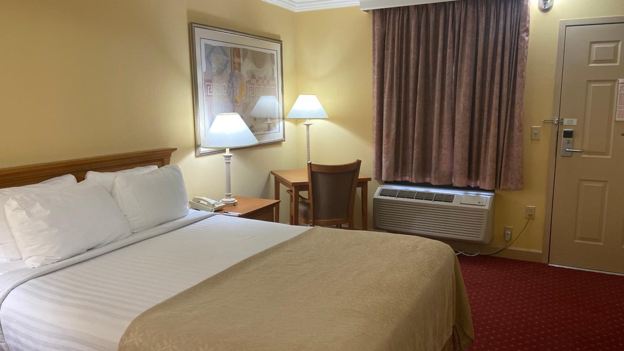 Photo of Bedroom in Mount Airy