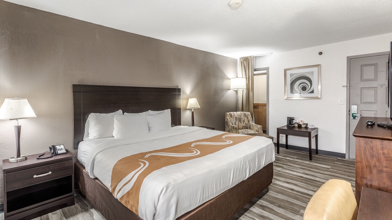 Photo of Bedroom in Lansing