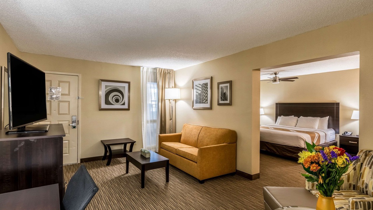 Photo of Bedroom in Lansing