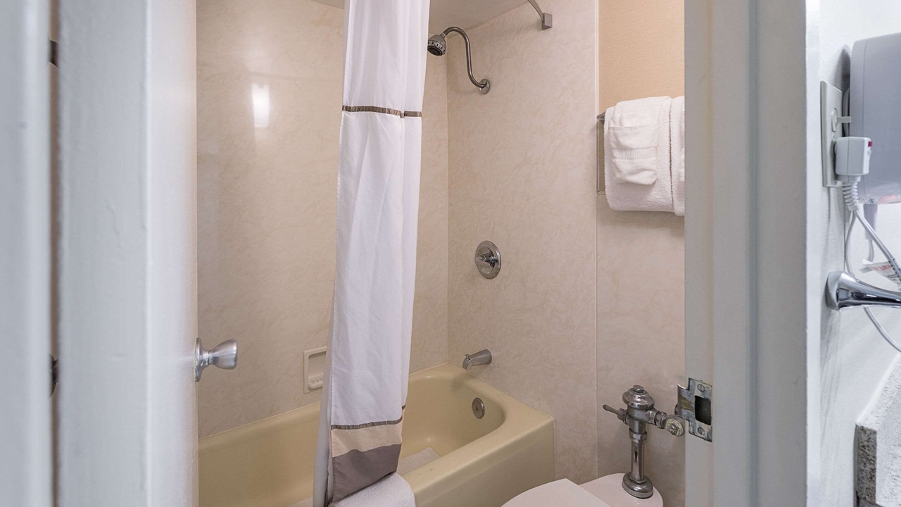 Photo of Bathroom in Lansing
