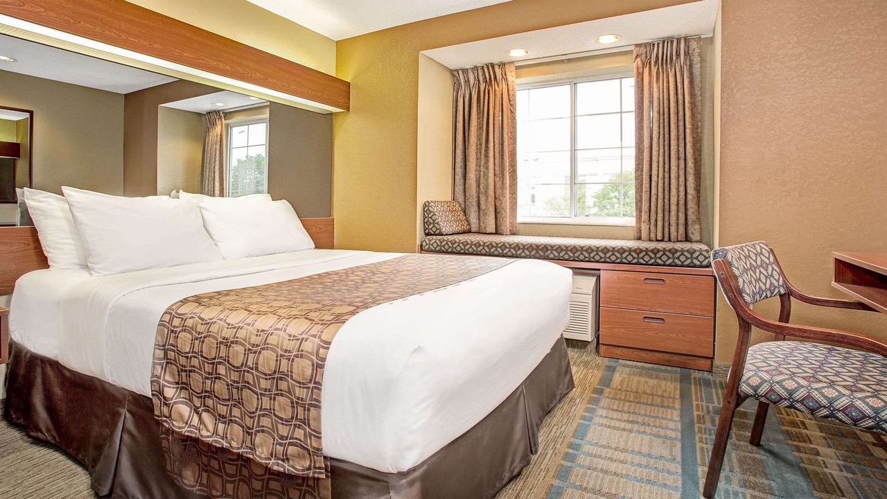 Photo of Bedroom in Mason