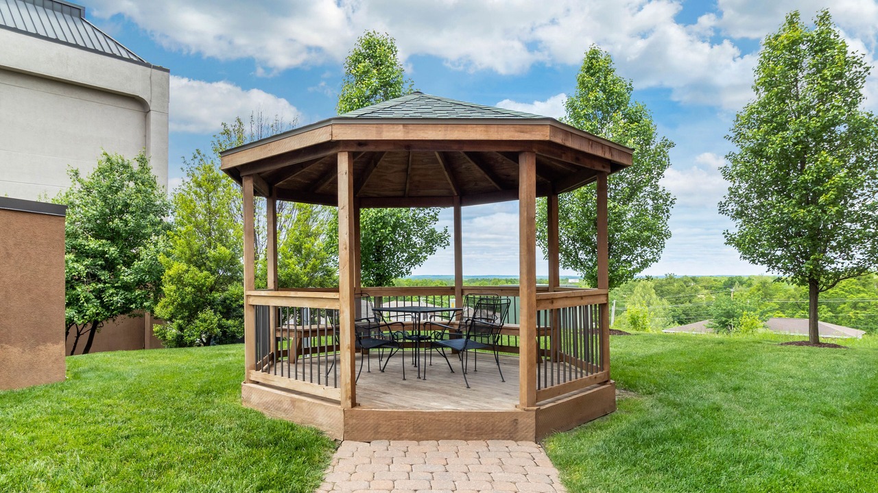 Photo of Outdoor in St. Robert