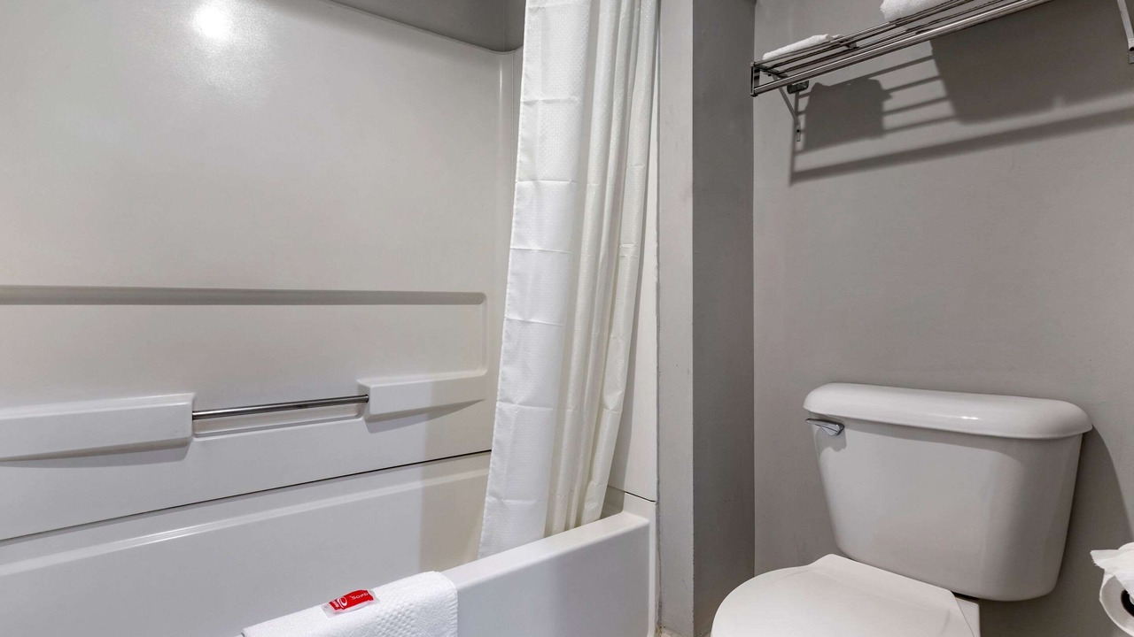Photo of Bathroom in Russellville
