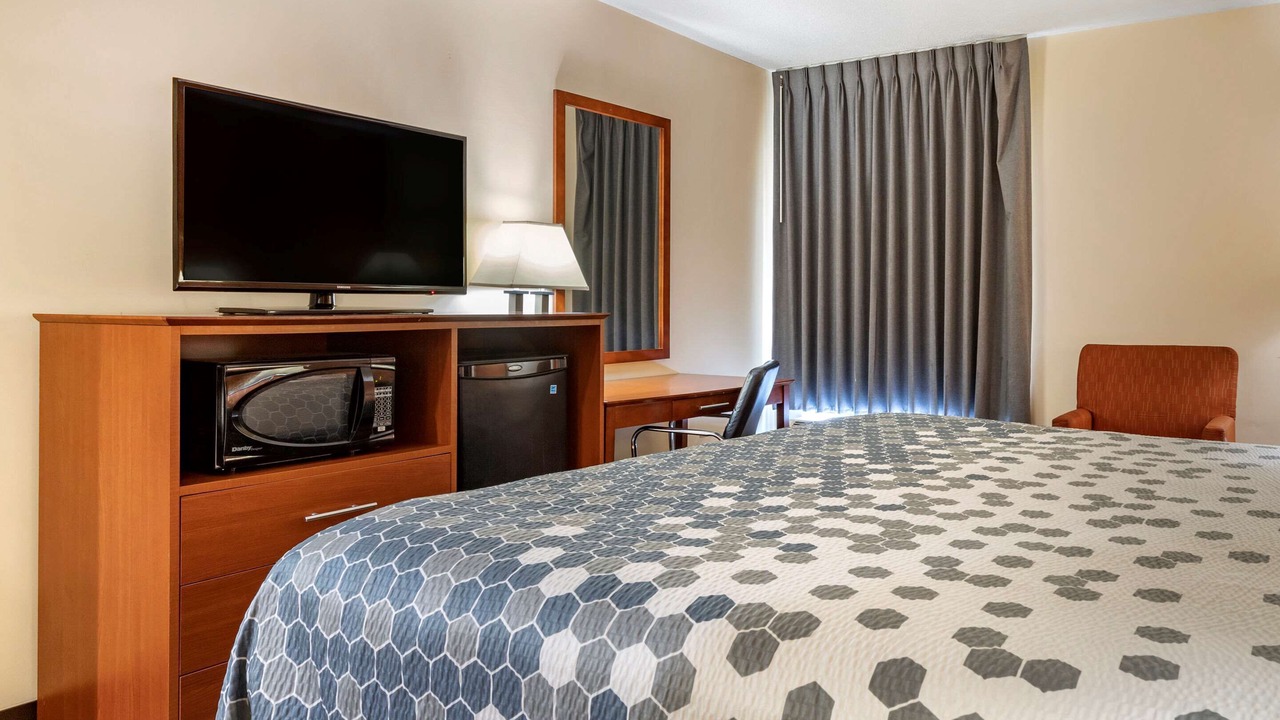 Photo of Bedroom in Russellville