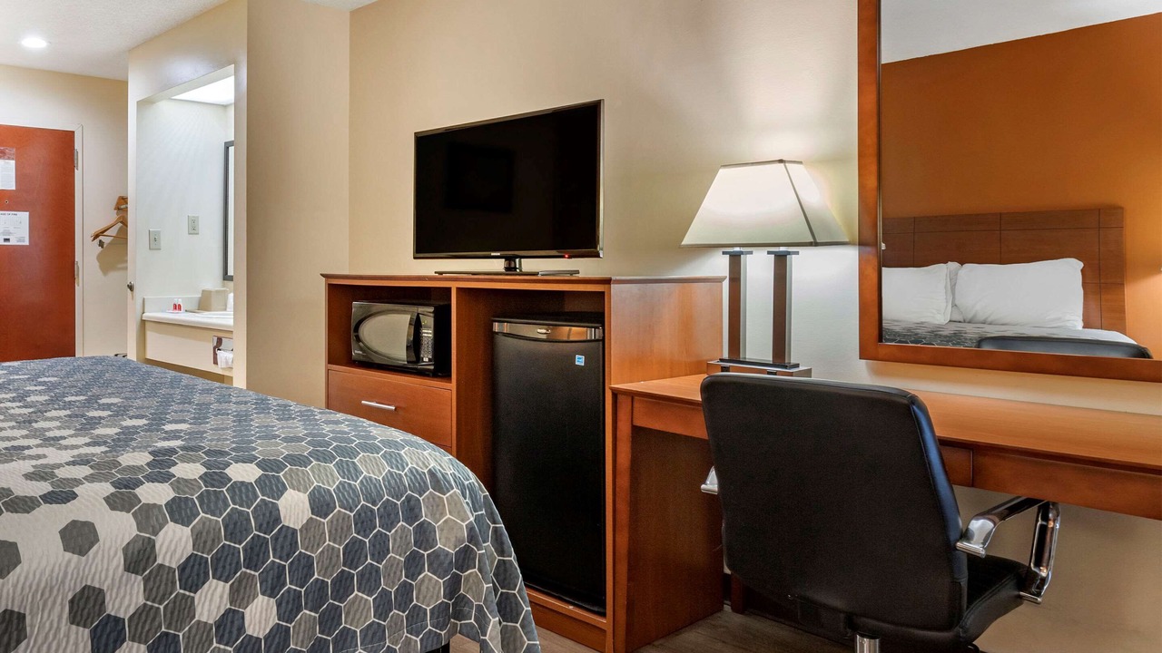 Photo of Bedroom in Russellville