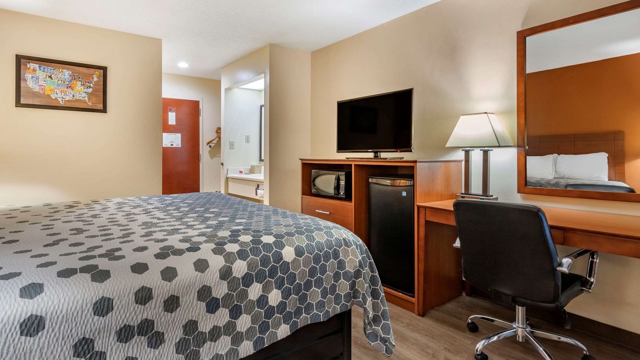 Photo of Bedroom in Russellville