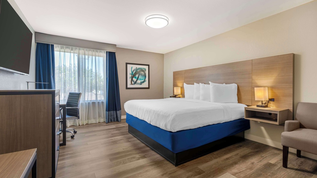 Photo of Bedroom in Lewisville