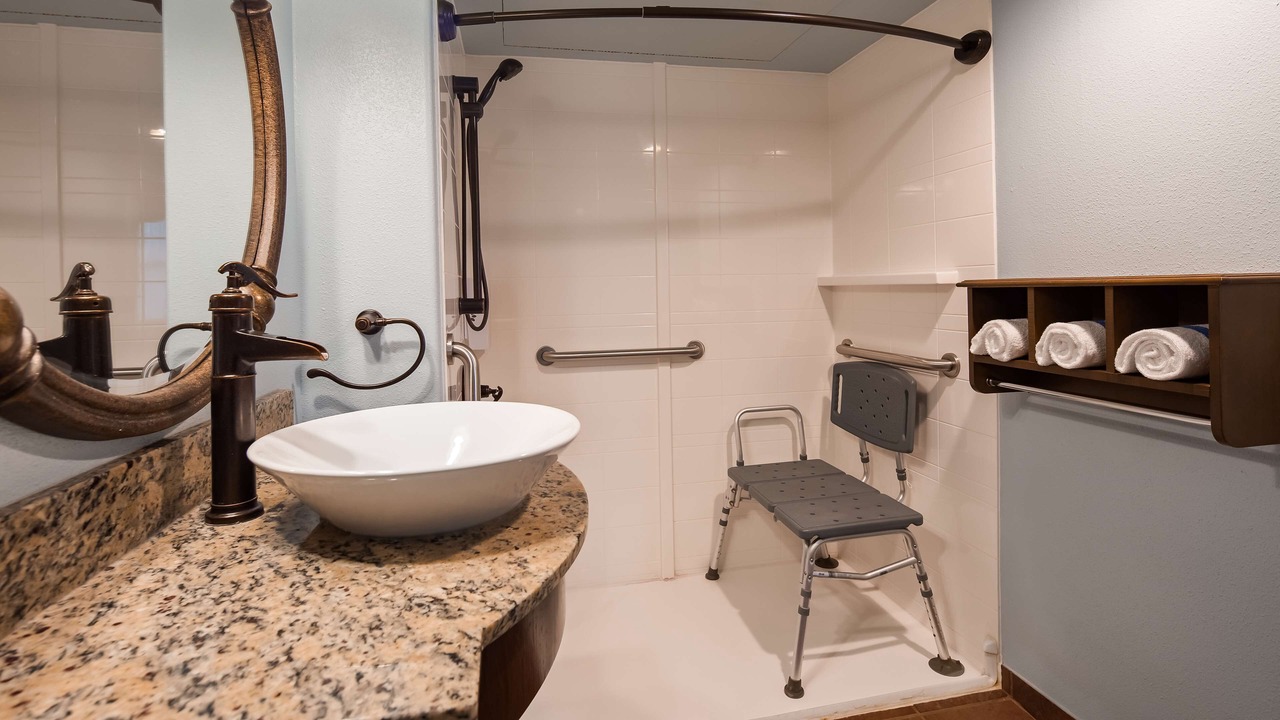 Photo of Bathroom in Thermopolis