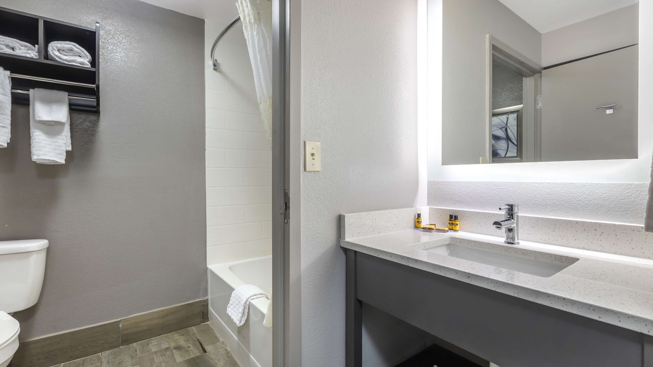 Photo of Bathroom in Valley Falls