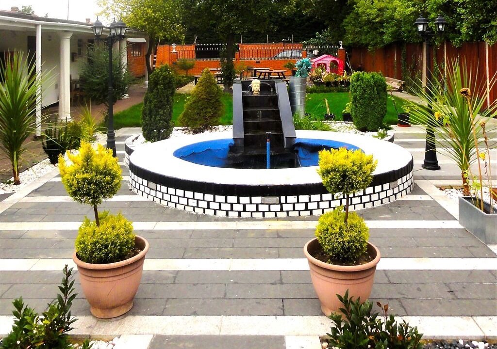 Photo of Outdoor in Heston Central