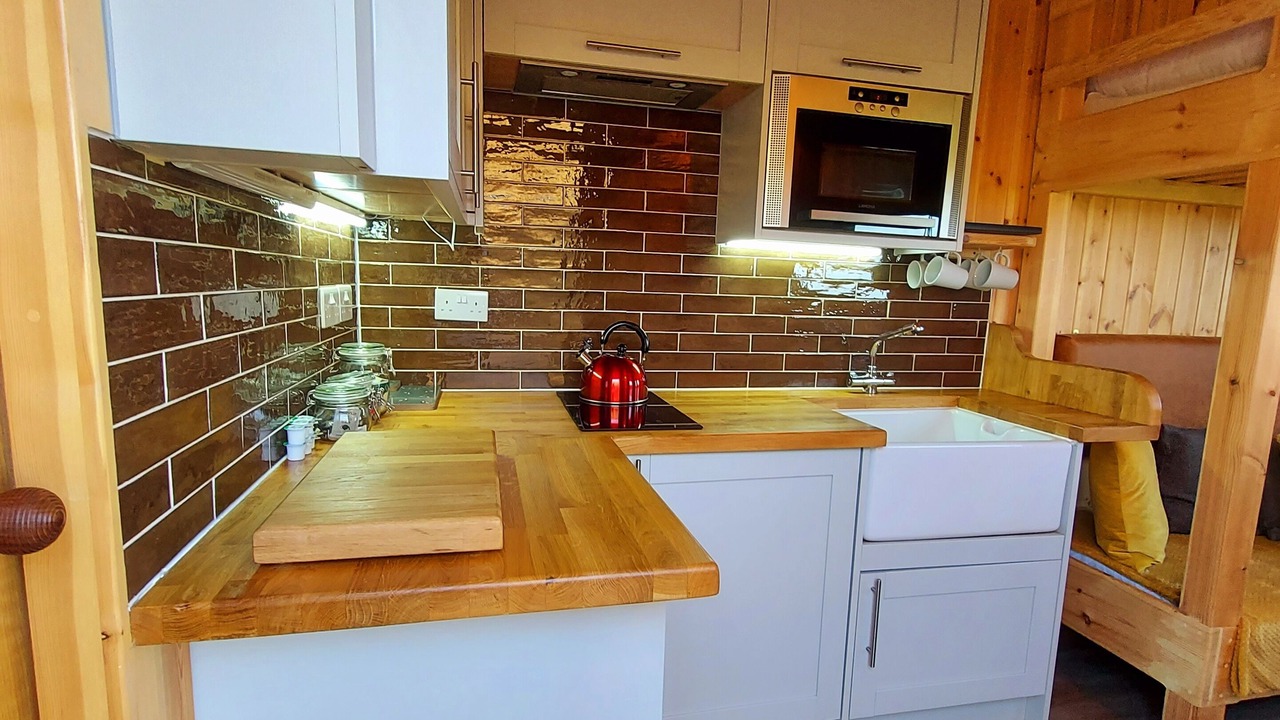 Photo of Others in Oldham