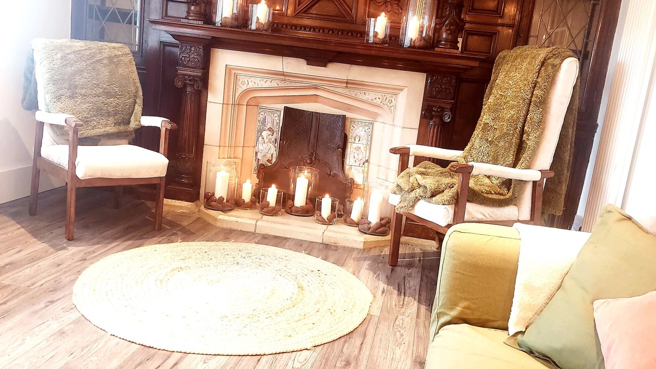 Photo of Others in Oldham