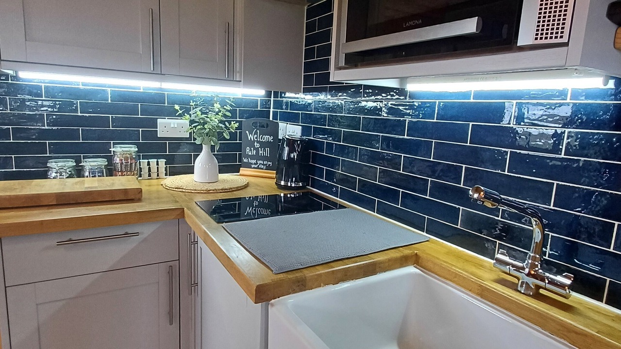 Photo of Others in Oldham