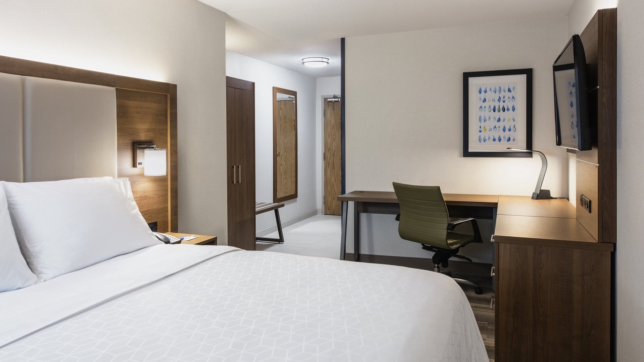 Photo of Bedroom in Saskatoon Downtown