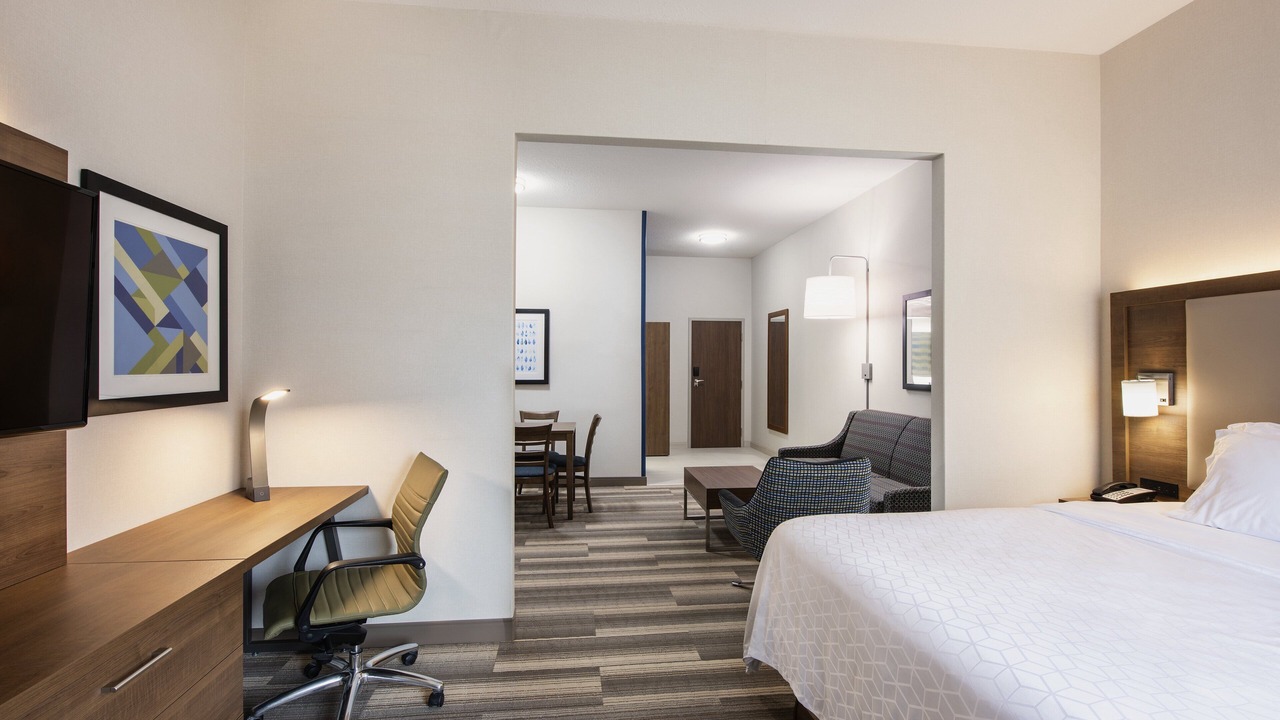 Photo of Bedroom in Saskatoon Downtown