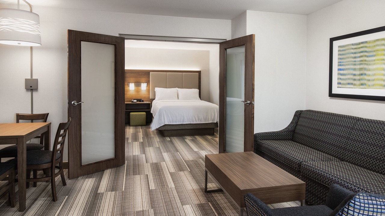Photo of Bedroom in Saskatoon Downtown