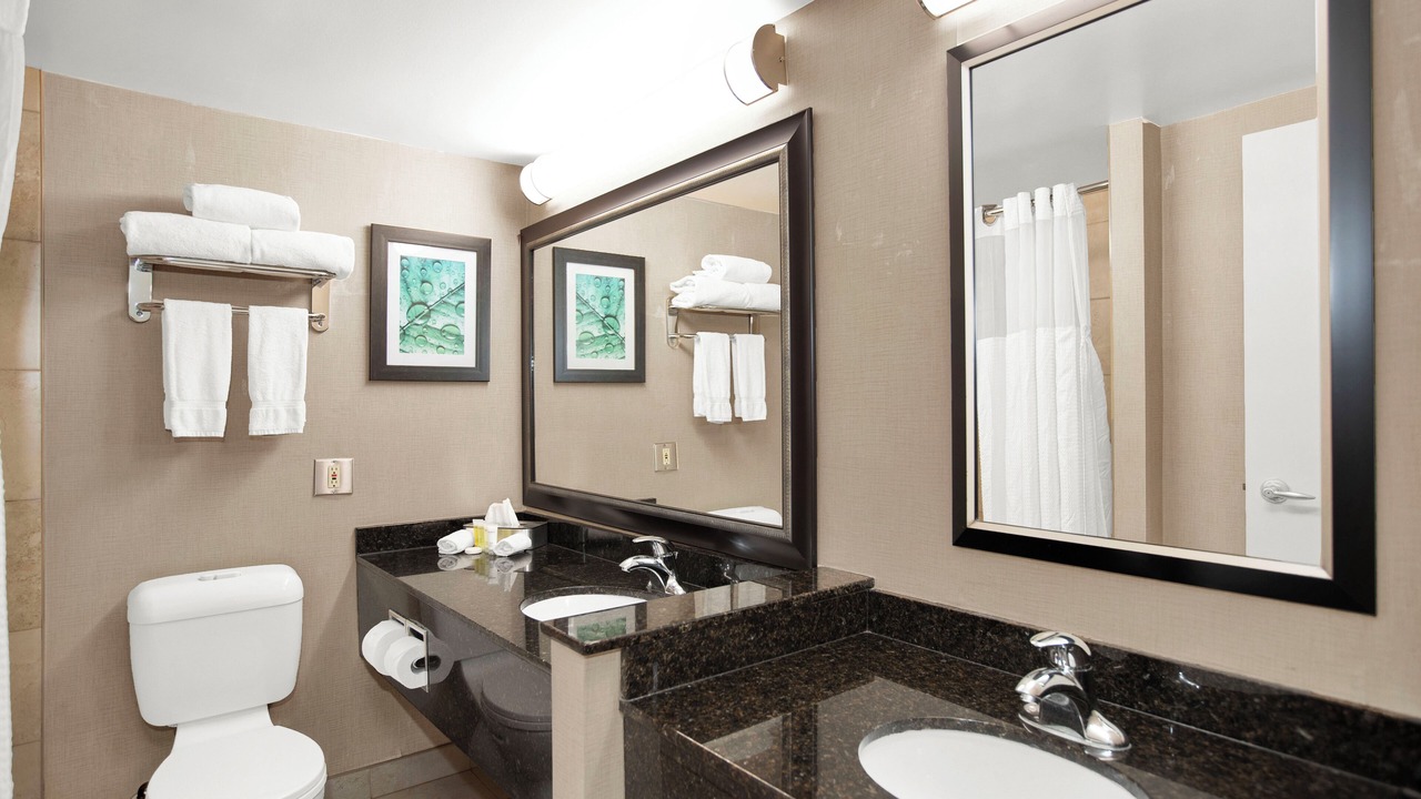 Photo of Bathroom in Thunder Bay