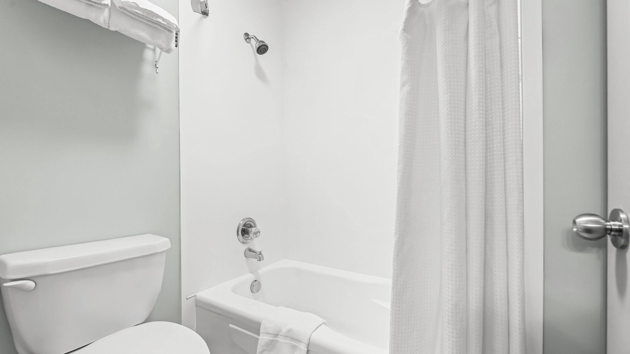 Photo of Bathroom in North Industrial