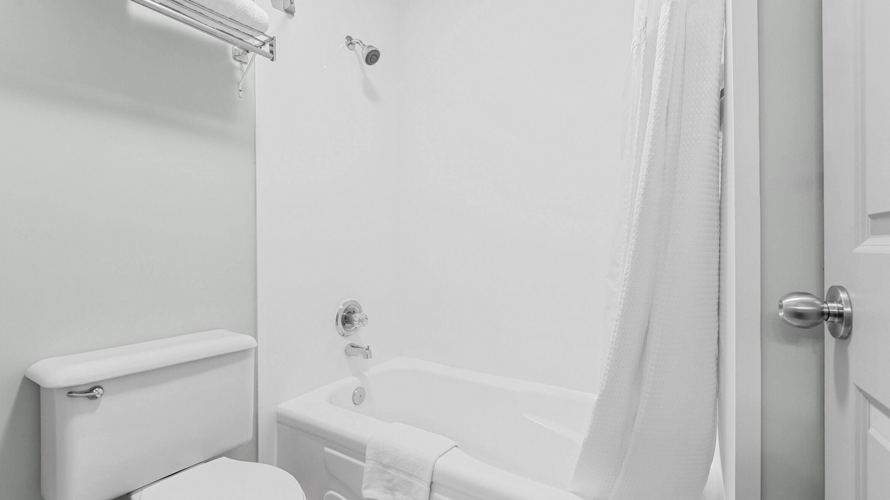 Photo of Bathroom in North Industrial