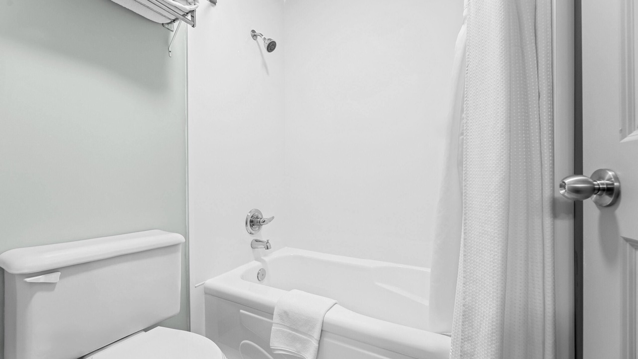 Photo of Bathroom in North Industrial