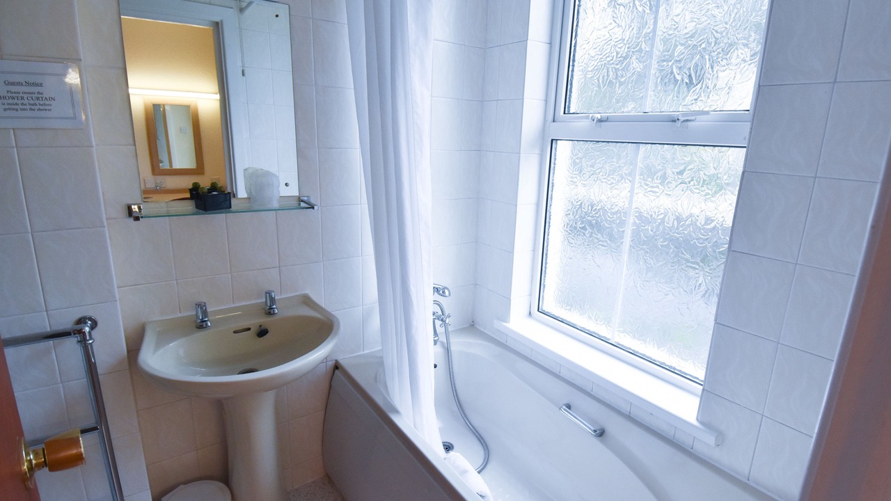 Photo of Bathroom in Bournemouth City Centre