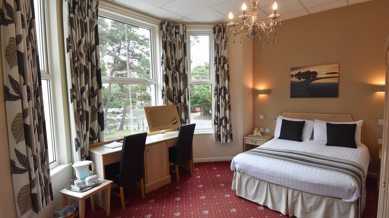 Photo of Bedroom in Bournemouth City Centre